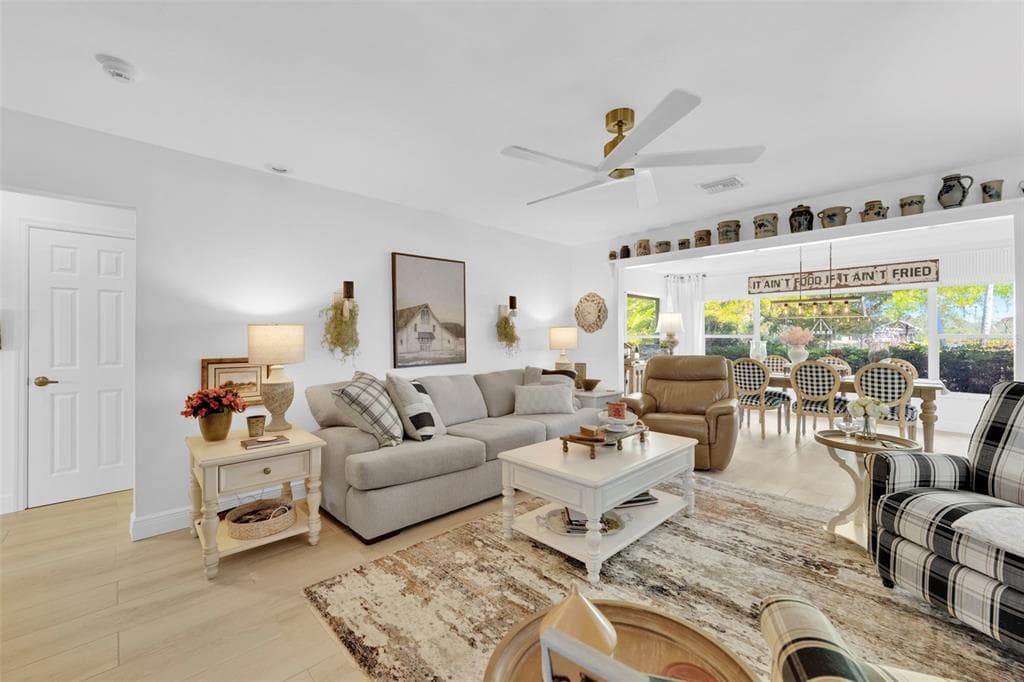 14526 RIVERSIDE DRIVE photo 10