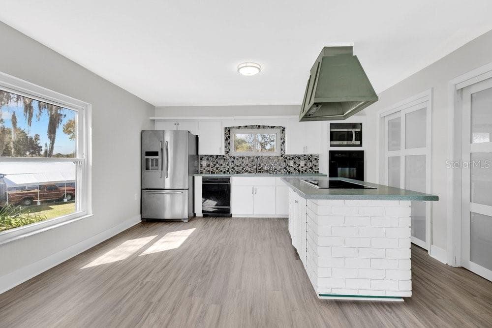 6670 BAY SHORE DRIVE photo 8