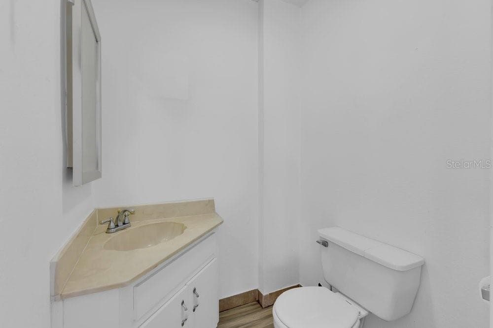 6670 BAY SHORE DRIVE photo 21