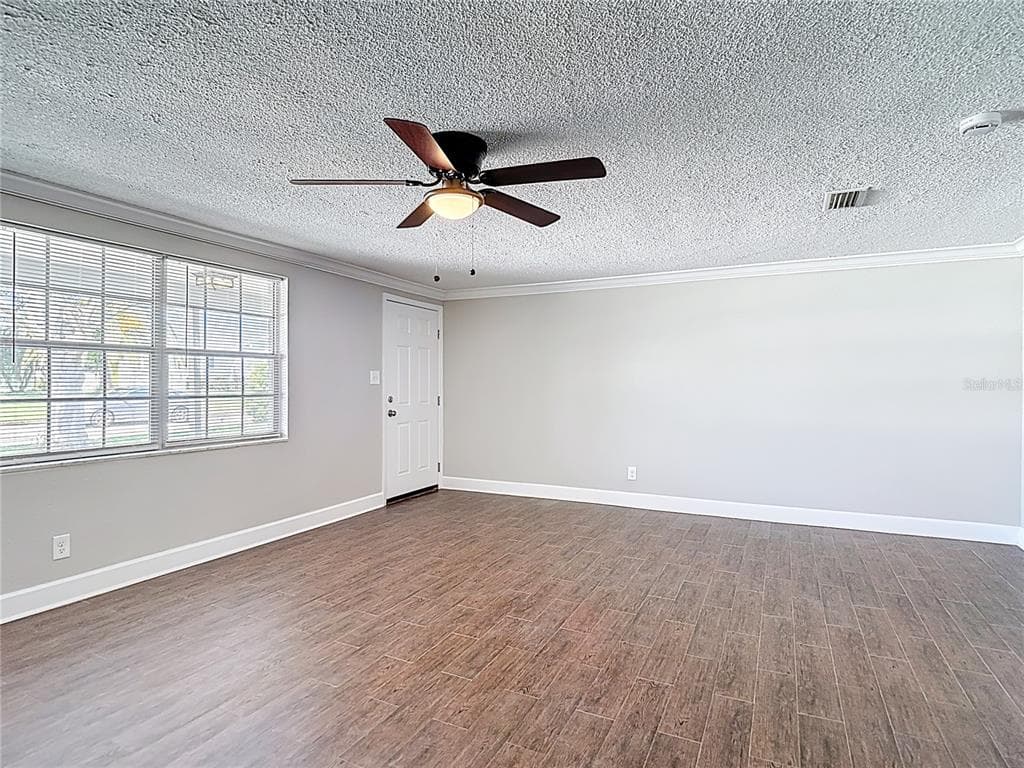 13732 PLUMOSA AVENUE photo 11