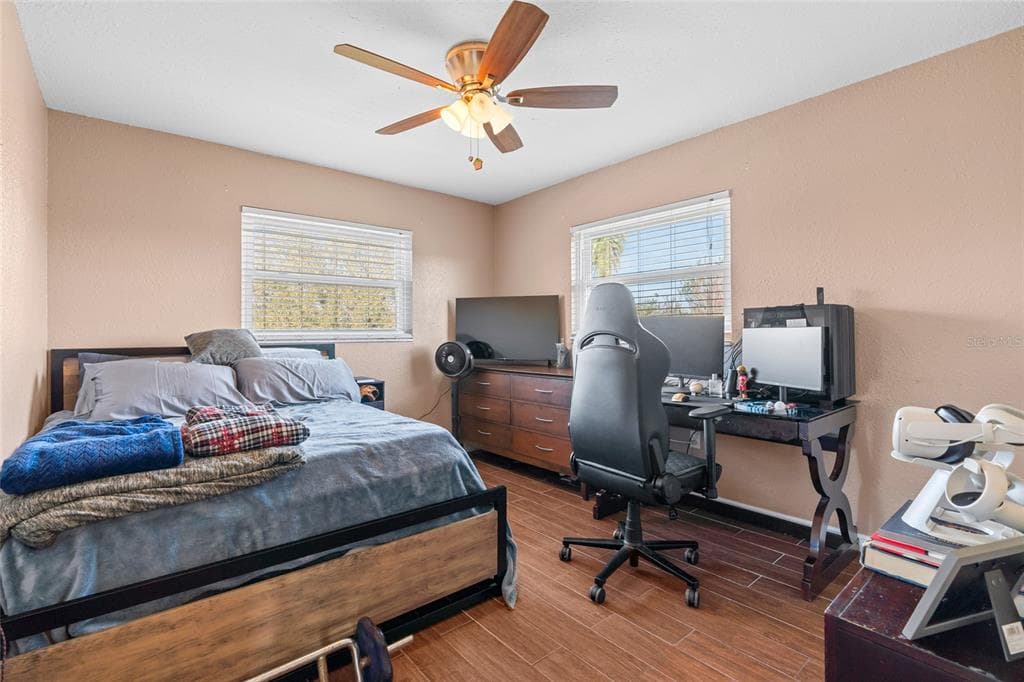 1303 S HERCULES AVENUE 25 photo 22