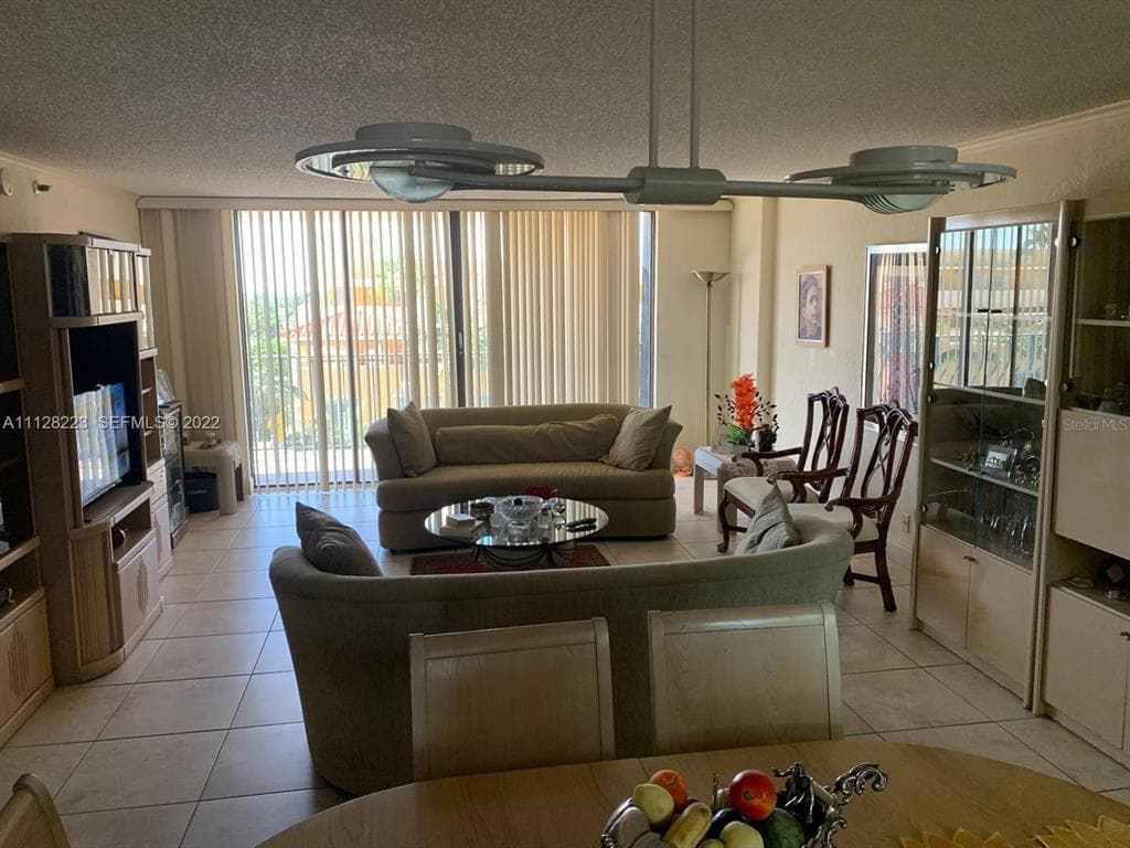 8877 COLLINS AVENUE 506 photo 24