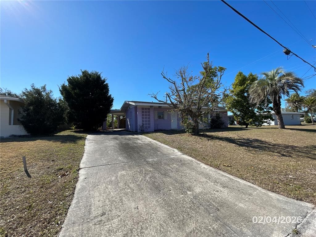 1708 CAMBRIDGE DRIVE photo 3