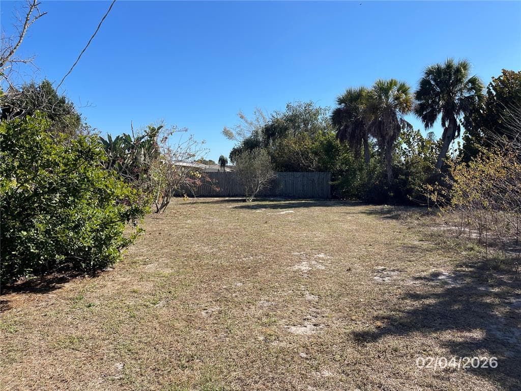 1708 CAMBRIDGE DRIVE photo 5