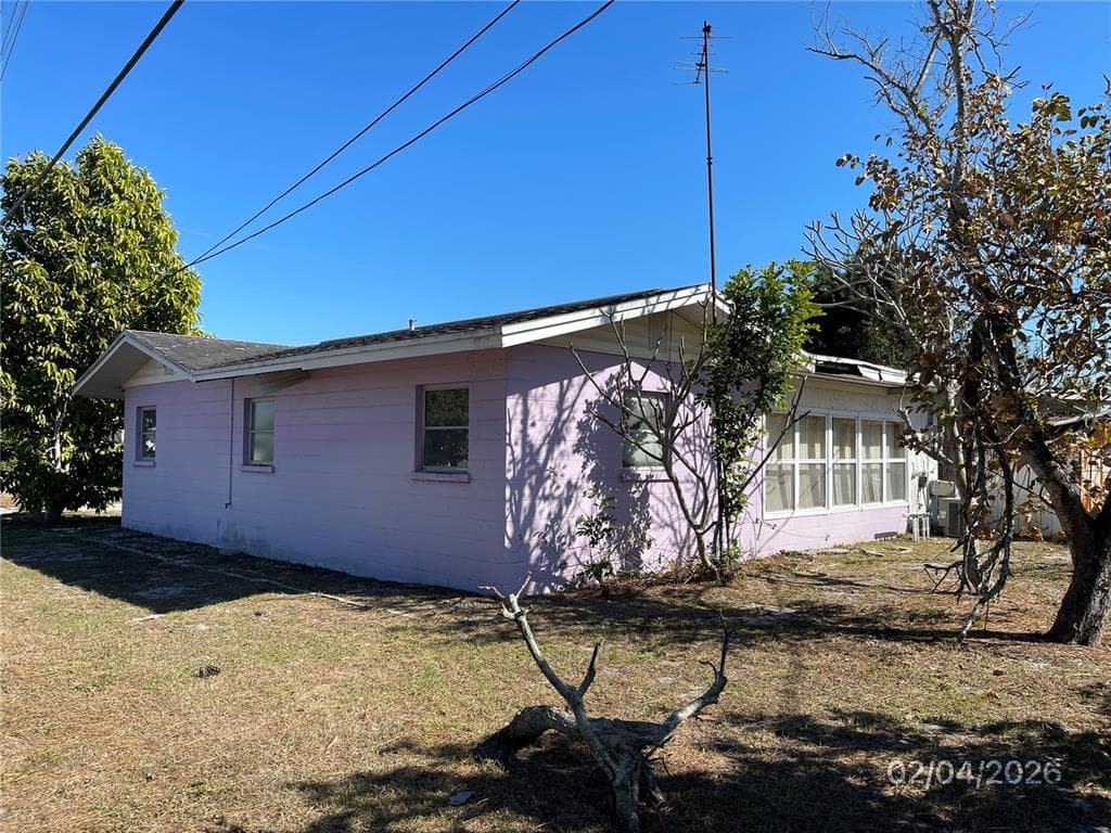 1708 CAMBRIDGE DRIVE photo 4
