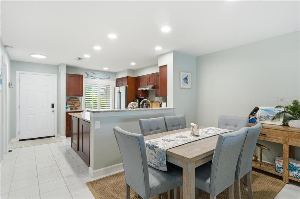 1802 MARINER DRIVE 30 photo 13