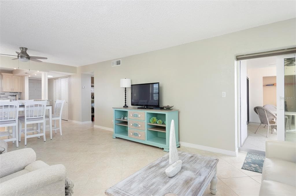 1230 GULF BOULEVARD 608 photo 13