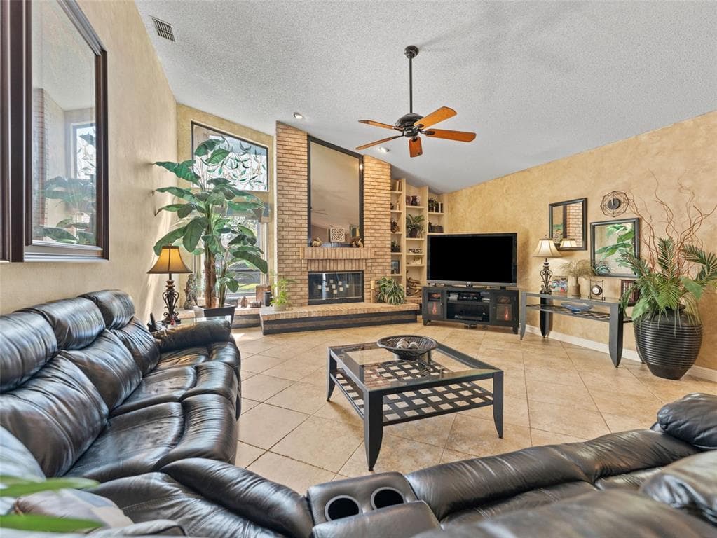 4830 LONGWATER WAY photo 24