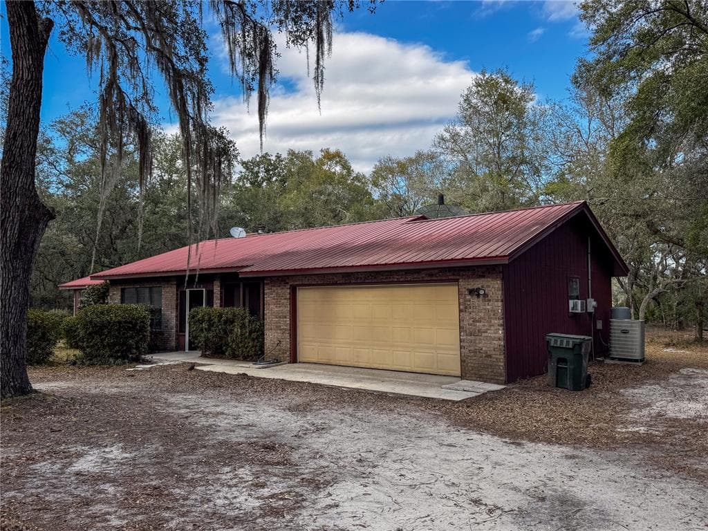 114 MANDARIN LAKE ROAD photo 1
