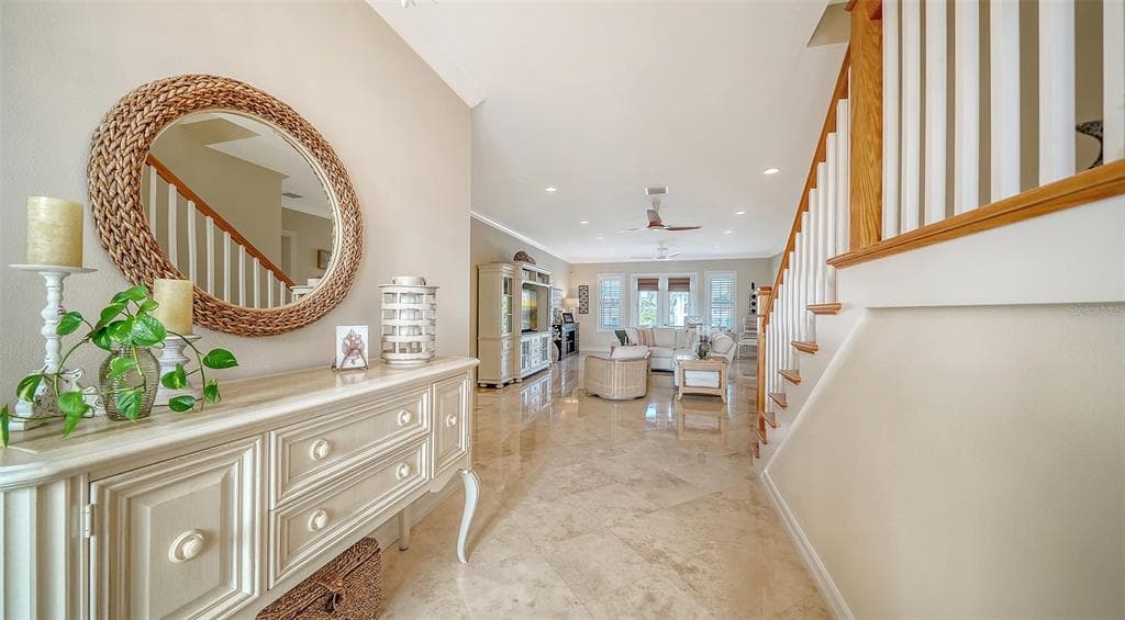 605 N POINT DRIVE photo 14