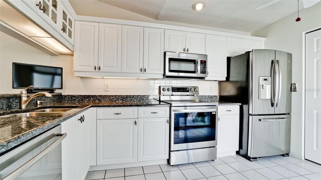 507 SANDERLING CIRCLE photo 16