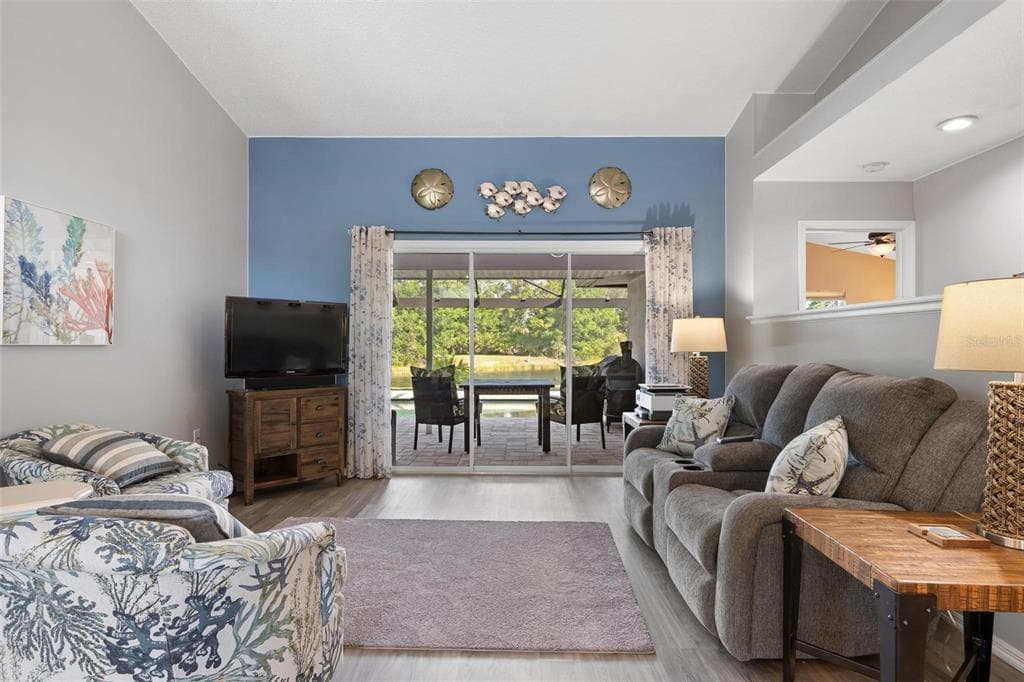 5009 SOUTHERN PINE CIRCLE photo 5