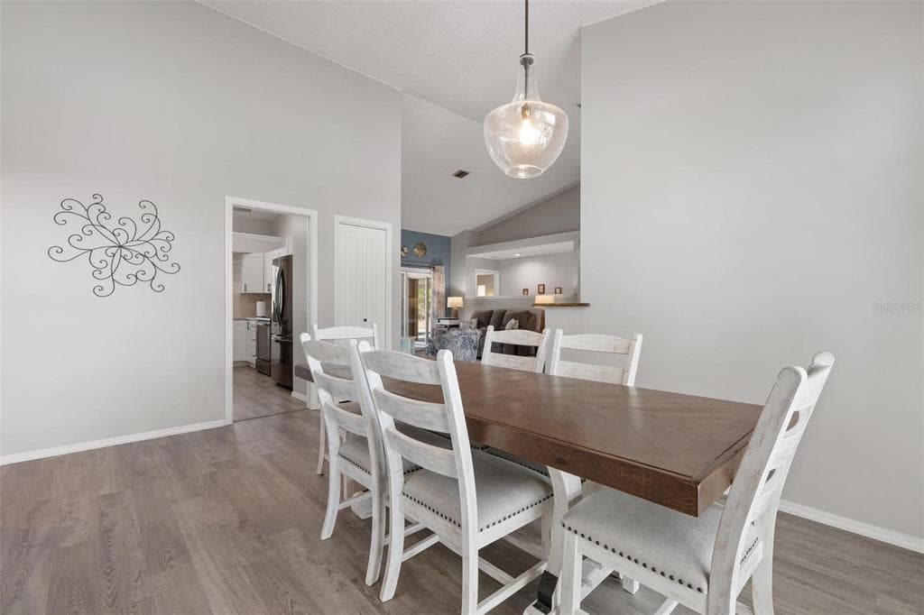 5009 SOUTHERN PINE CIRCLE photo 11