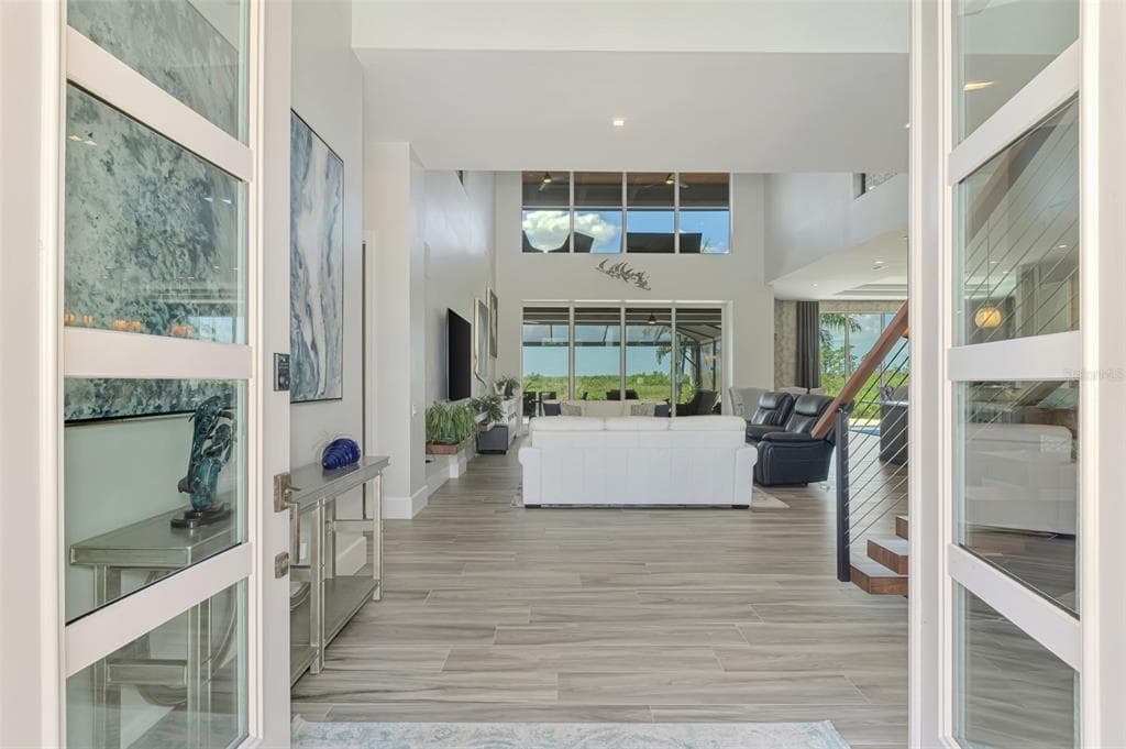 3051 RIVERSHORE LANE photo 5
