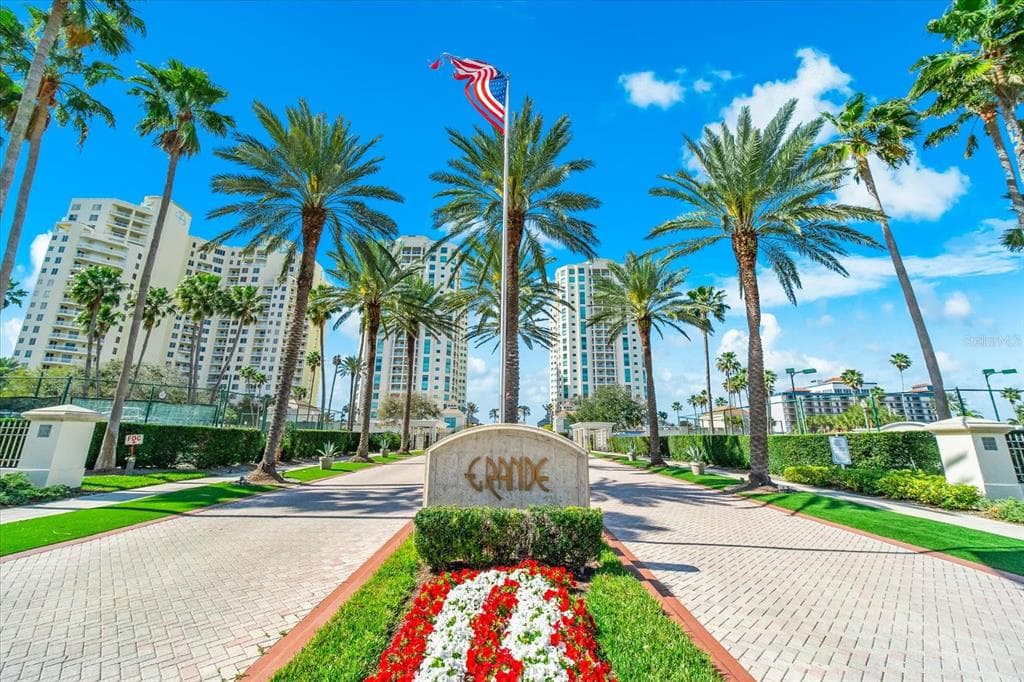1180 GULF BOULEVARD 1504 photo 2