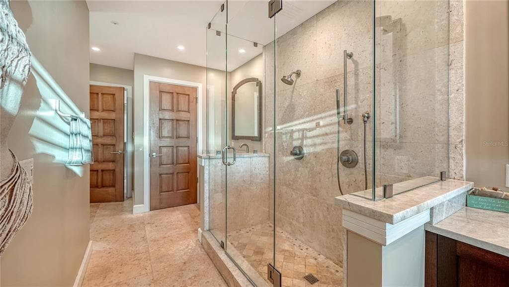 2165 GULF OF MEXICO DRIVE 115 photo 18