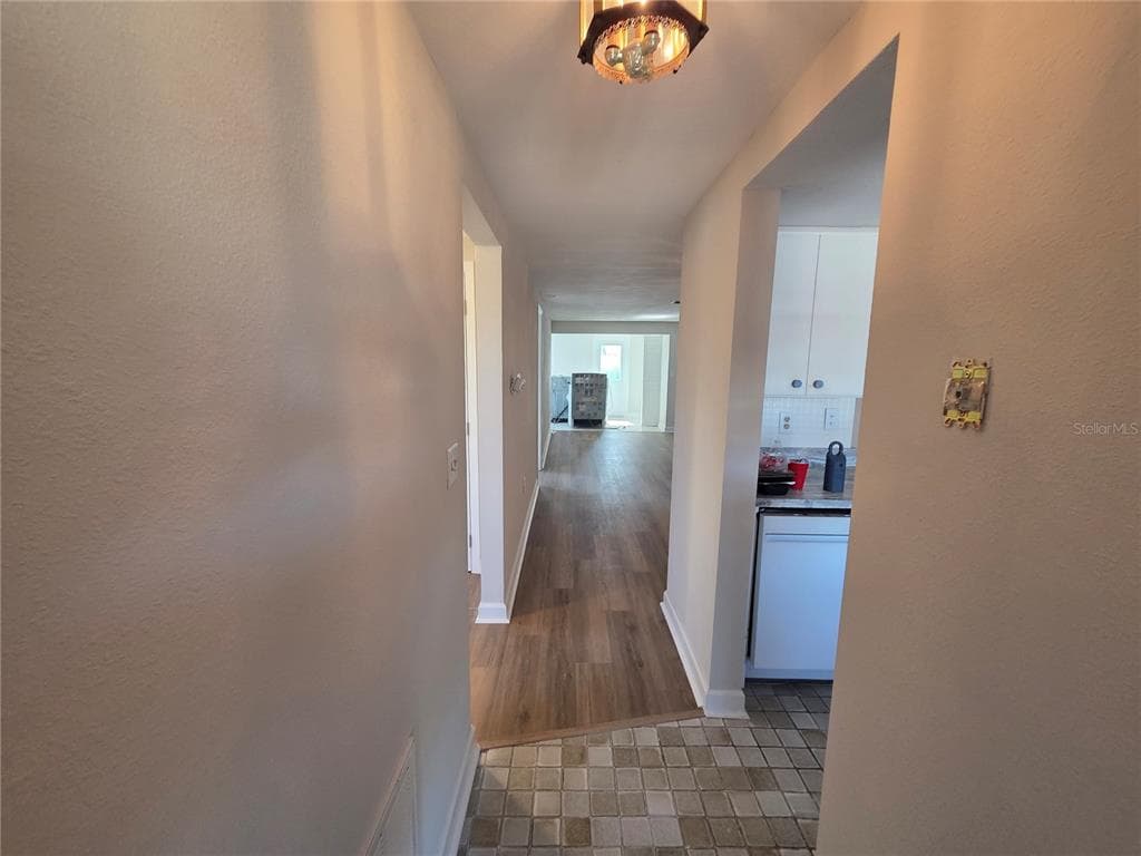 4120 STRATFORD DRIVE photo 6