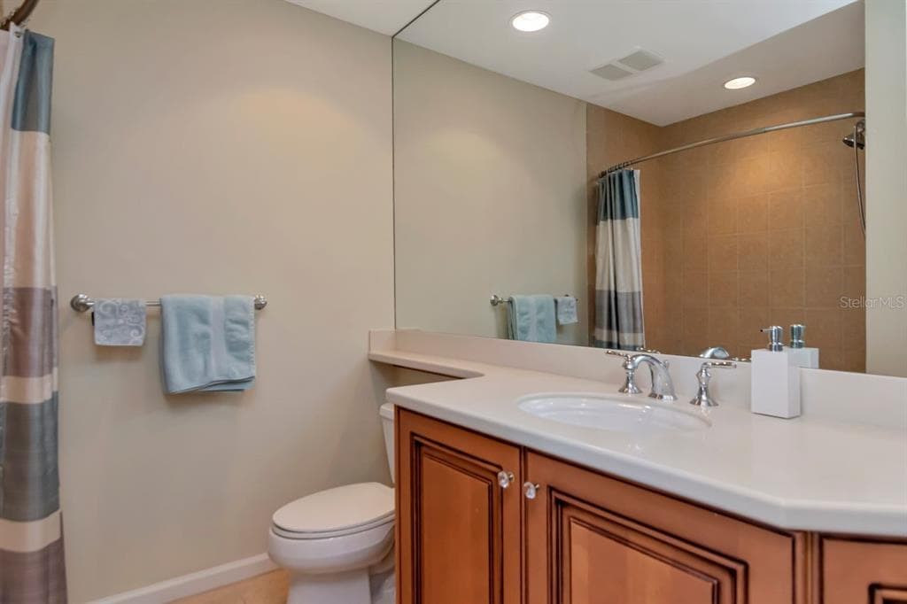 5823 BOWEN DANIEL DRIVE 604 photo 23