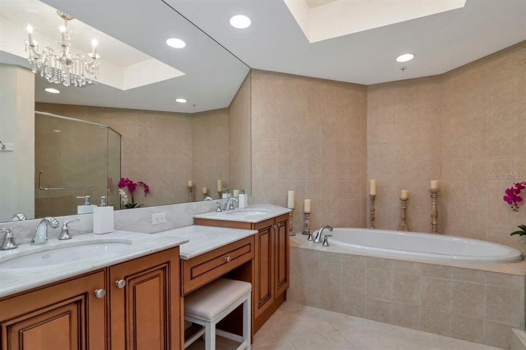 5823 BOWEN DANIEL DRIVE 604 photo 18