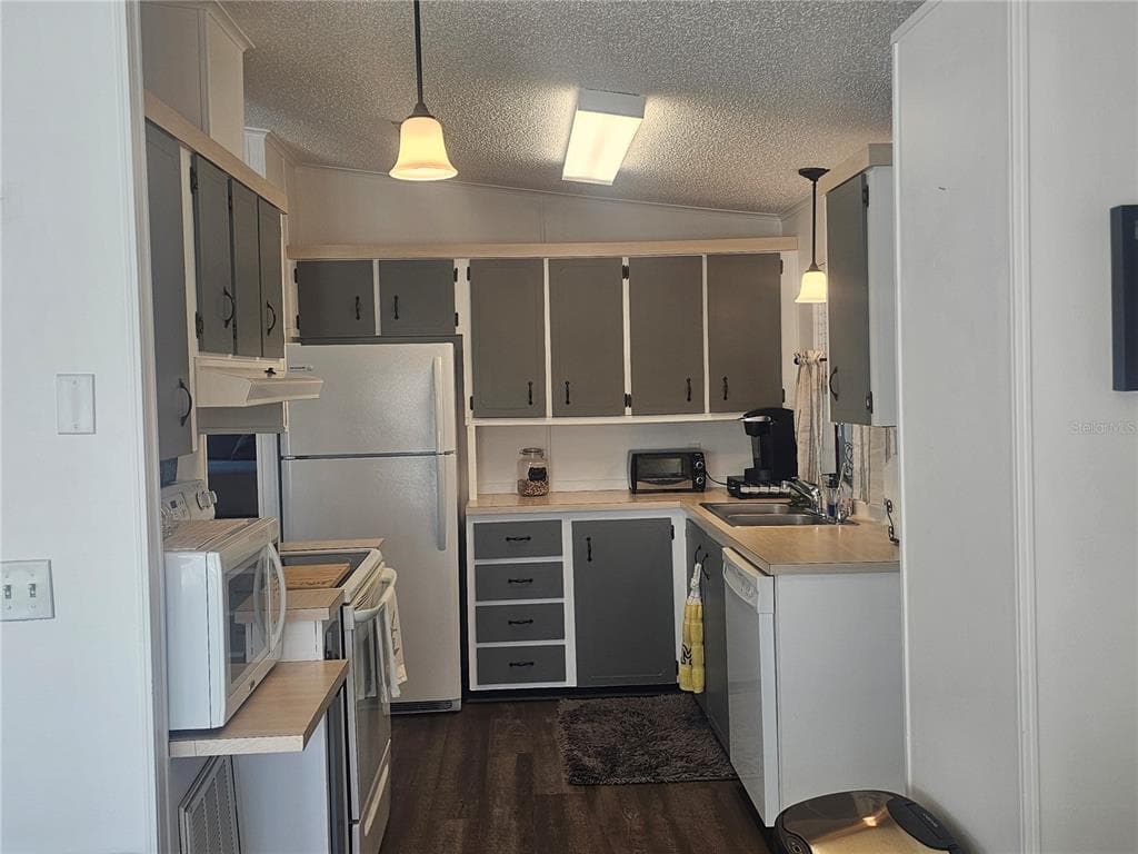 433 SAILFISH BOULEVARD photo 19
