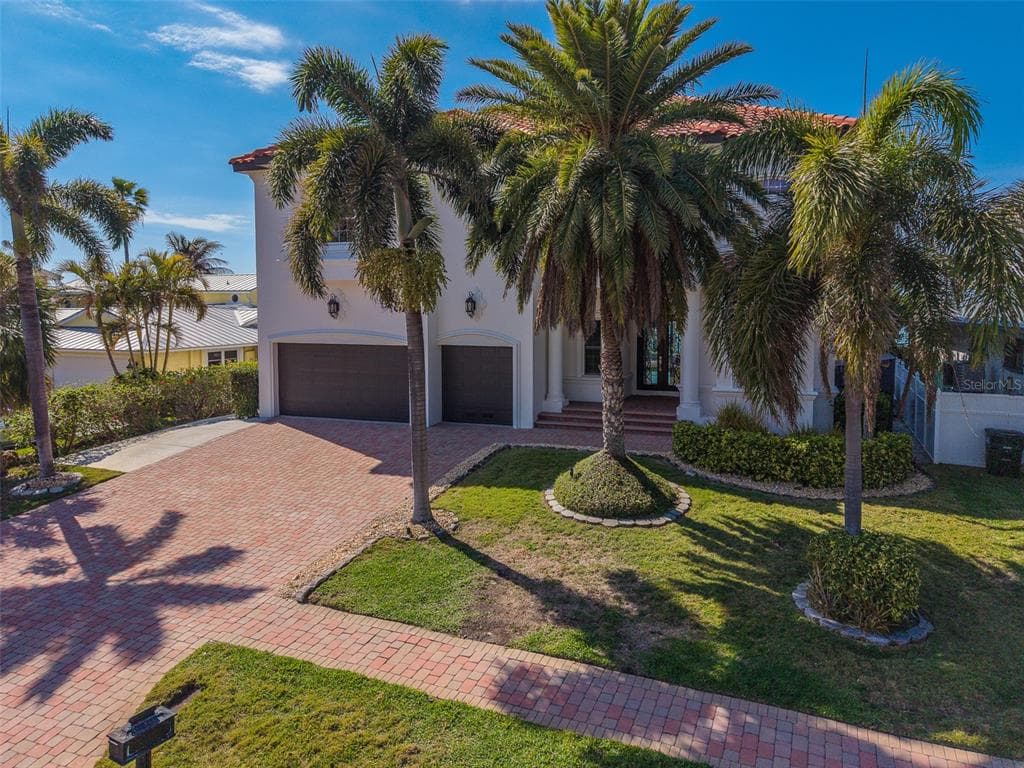 824 ISLAND WAY photo 11