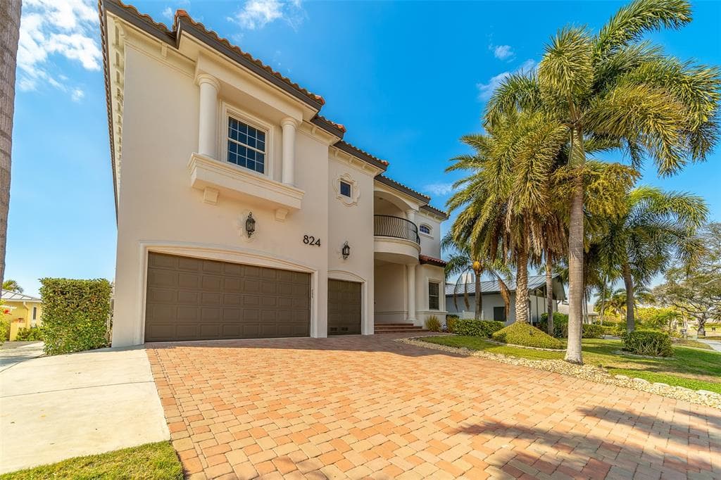 824 ISLAND WAY photo 8