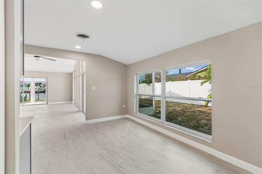 729 SPANISH MAIN DRIVE photo 10