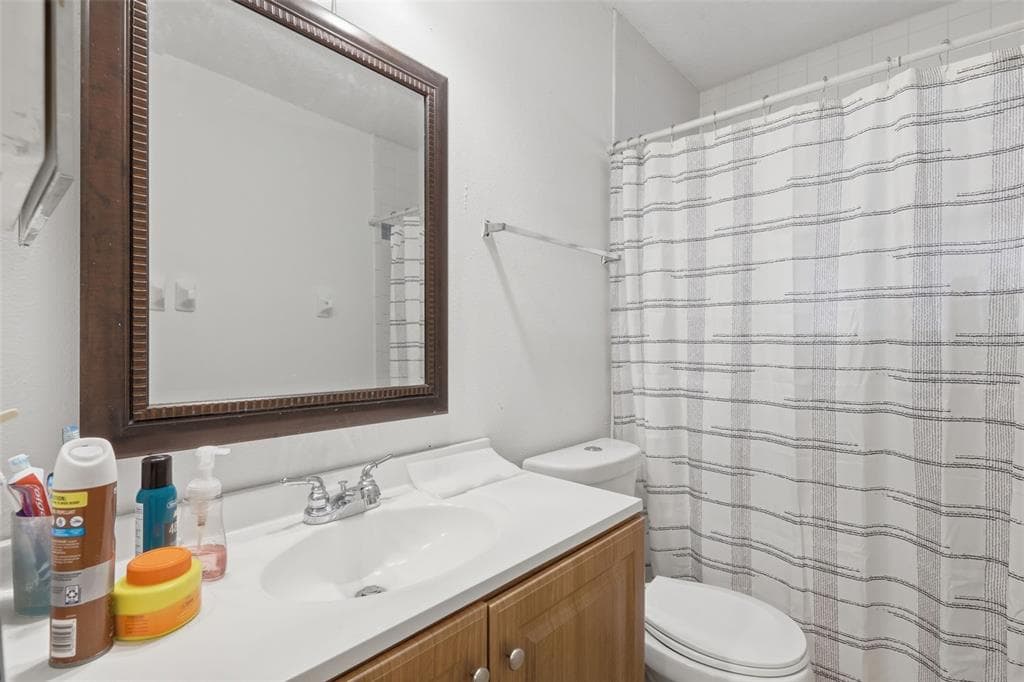406 S LATONIA STREET photo 13