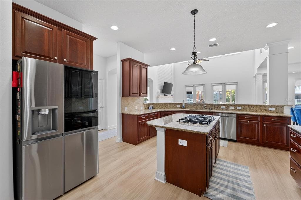 616 MIRABAY BOULEVARD photo 23