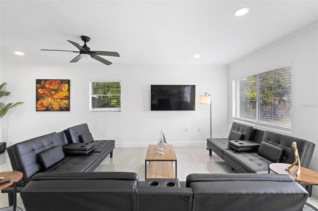 1824 LAKE STREET photo 8