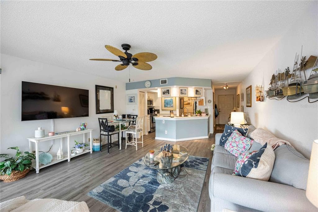 3256 WHITE IBIS COURT 324 photo 12