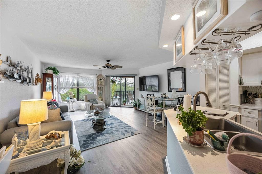 3256 WHITE IBIS COURT 324 photo 15