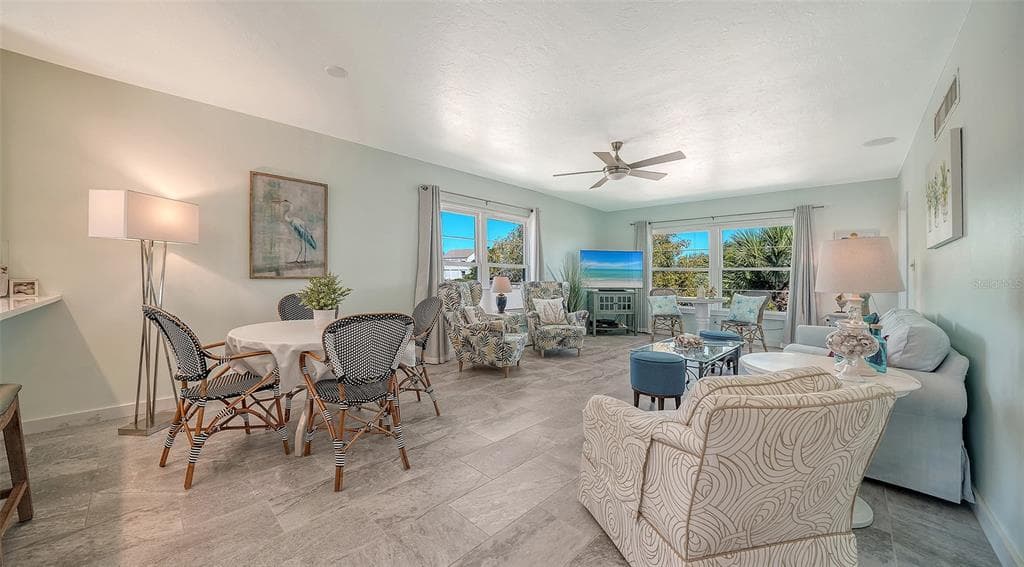 4440 EXETER DRIVE 301 photo 22