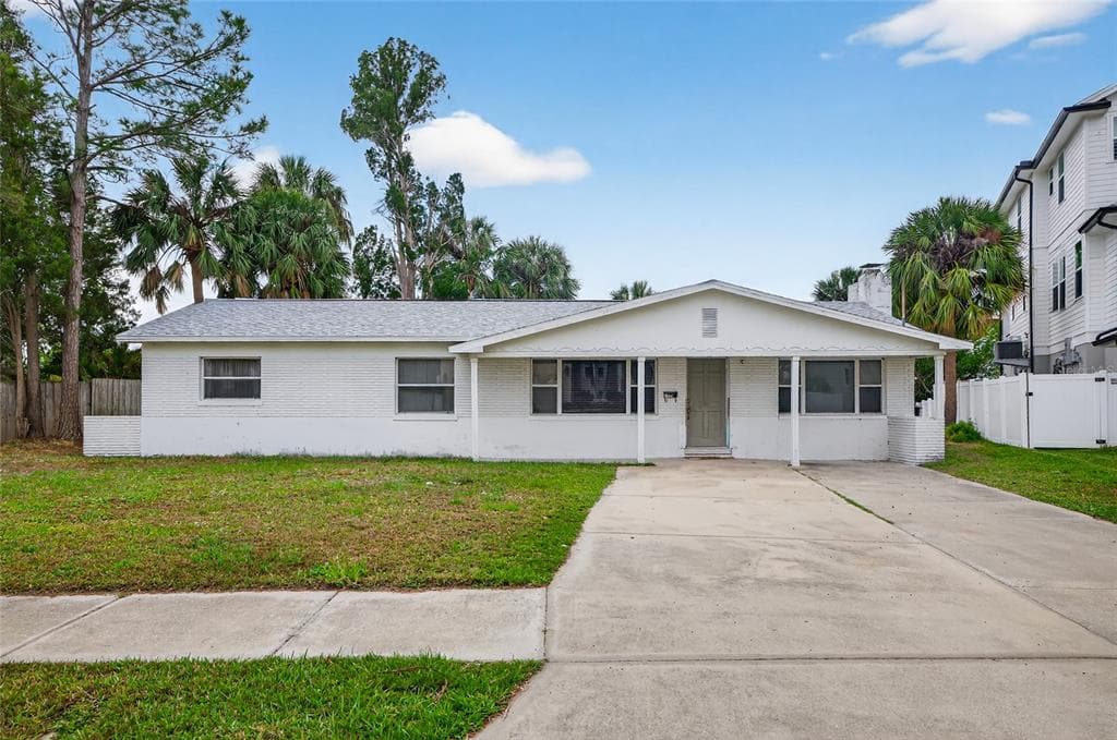 1809 BAYOU GRANDE BOULEVARD NE photo 2