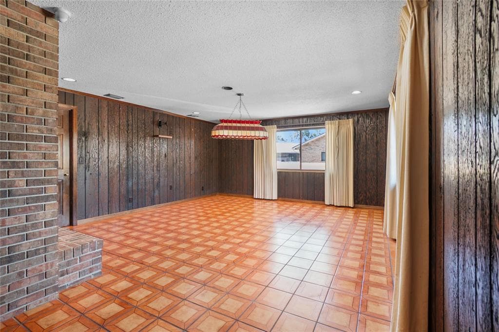 330 SANCHEZ AVENUE photo 16