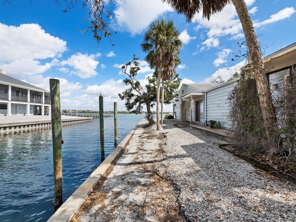1267 STARBOARD LANE photo 13