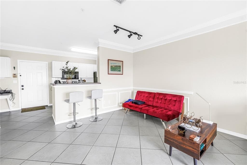 4333 BAYSIDE VILLAGE DRIVE 320 photo 14