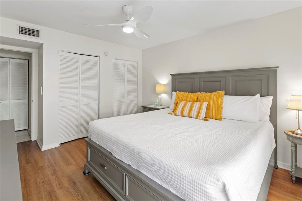 1801 GULF DRIVE N 275 photo 11