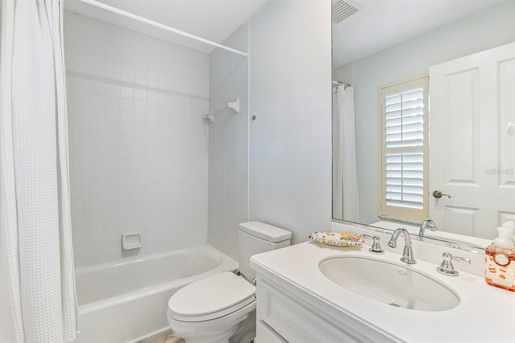 252 WATERWAYS AVENUE photo 23