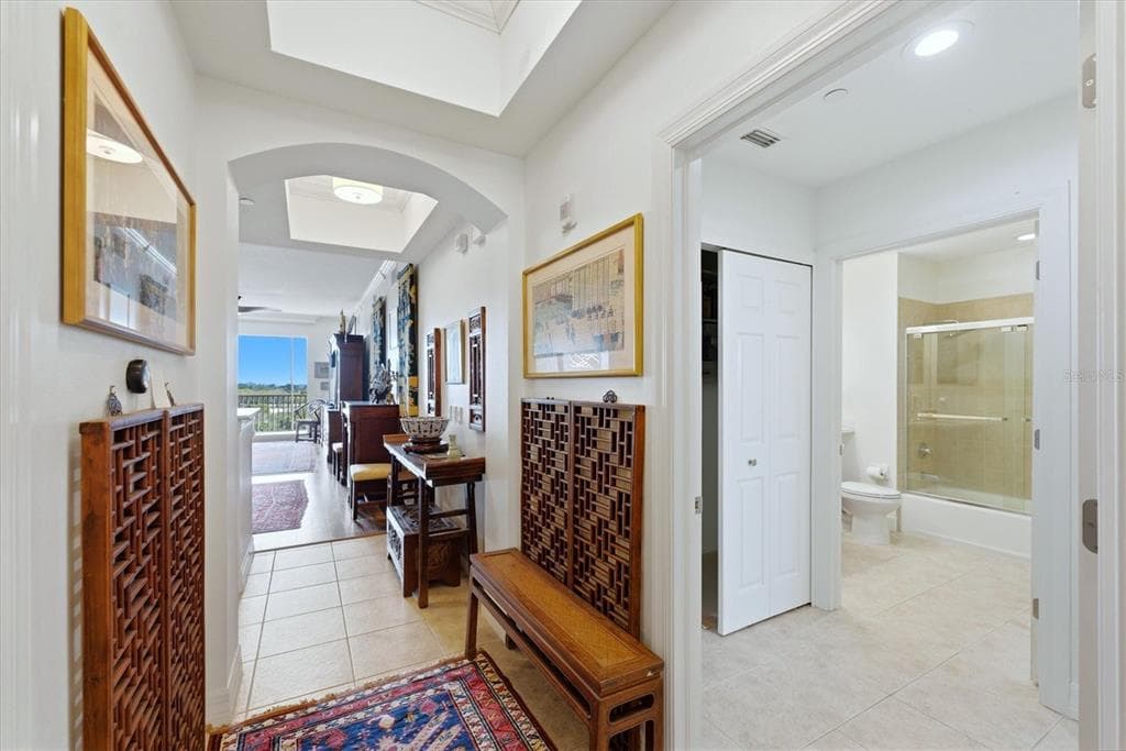 5531 CANNES CIRCLE 603 photo 7