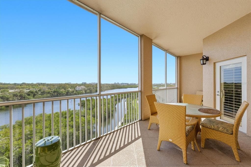 5531 CANNES CIRCLE 603 photo 11
