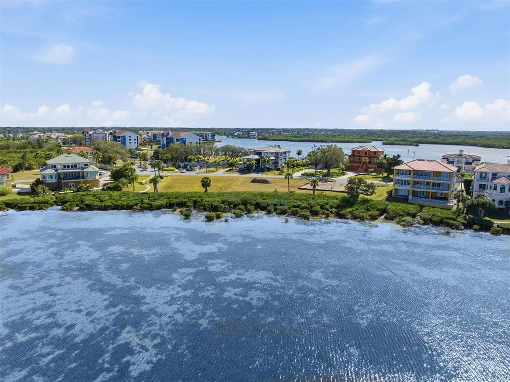 26 HARBORPOINTE DR photo 23