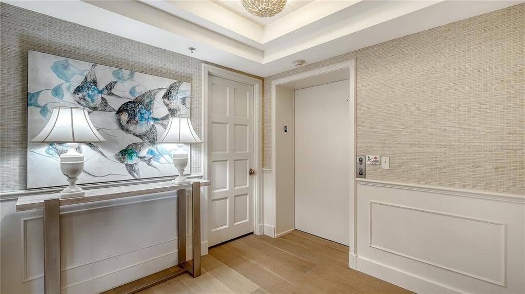 2410 HARBOURSIDE DRIVE 142 photo 4