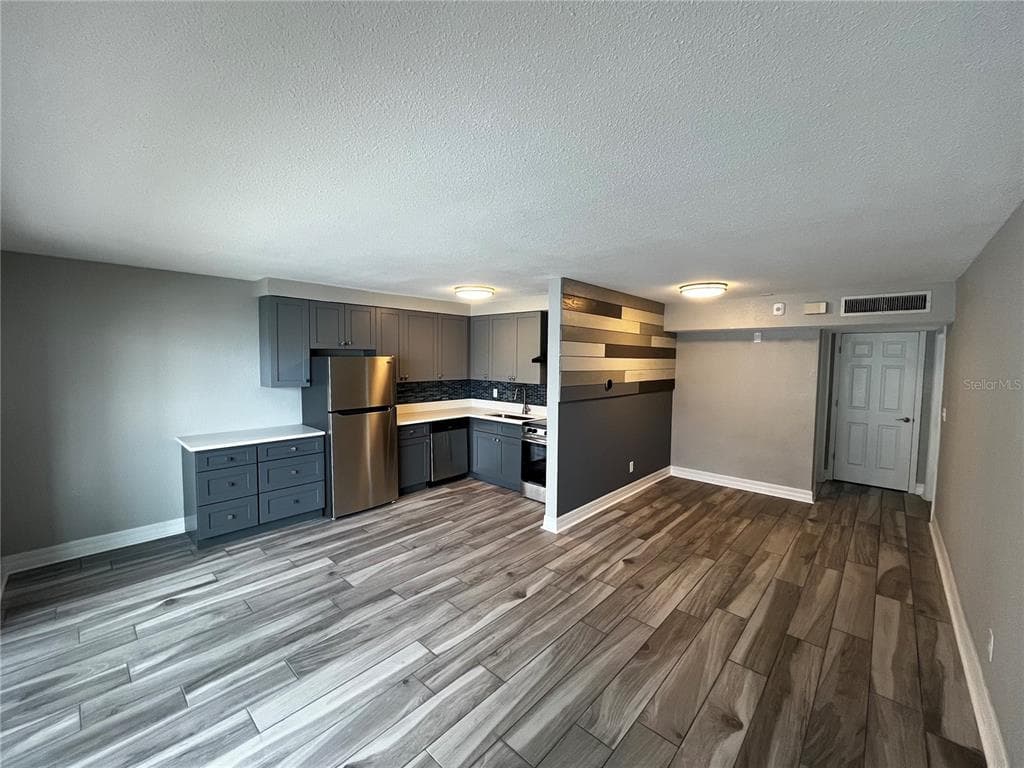 2566 GARY CIRCLE 5 photo 21