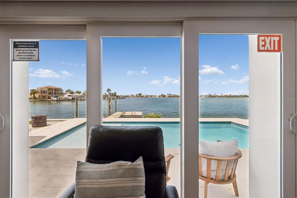 478 HARBOR DRIVE N photo 25