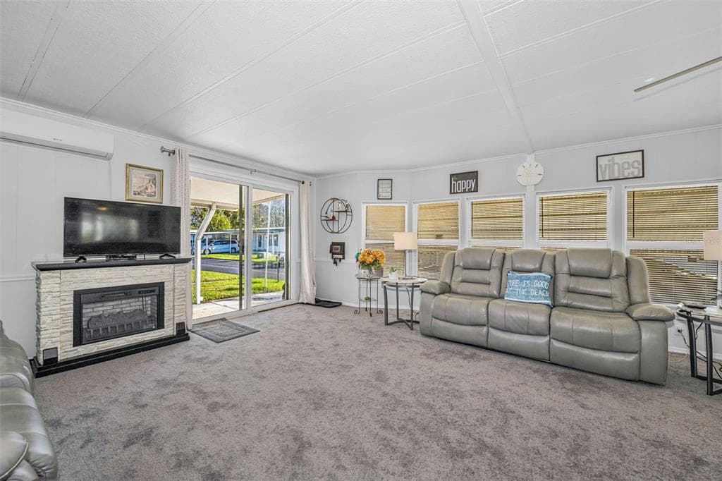 4454 TUCKER SQUARE photo 6