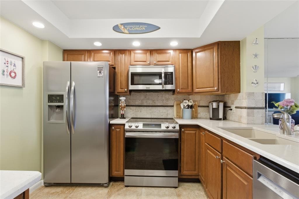 2616 COVE CAY DRIVE 502 photo 12