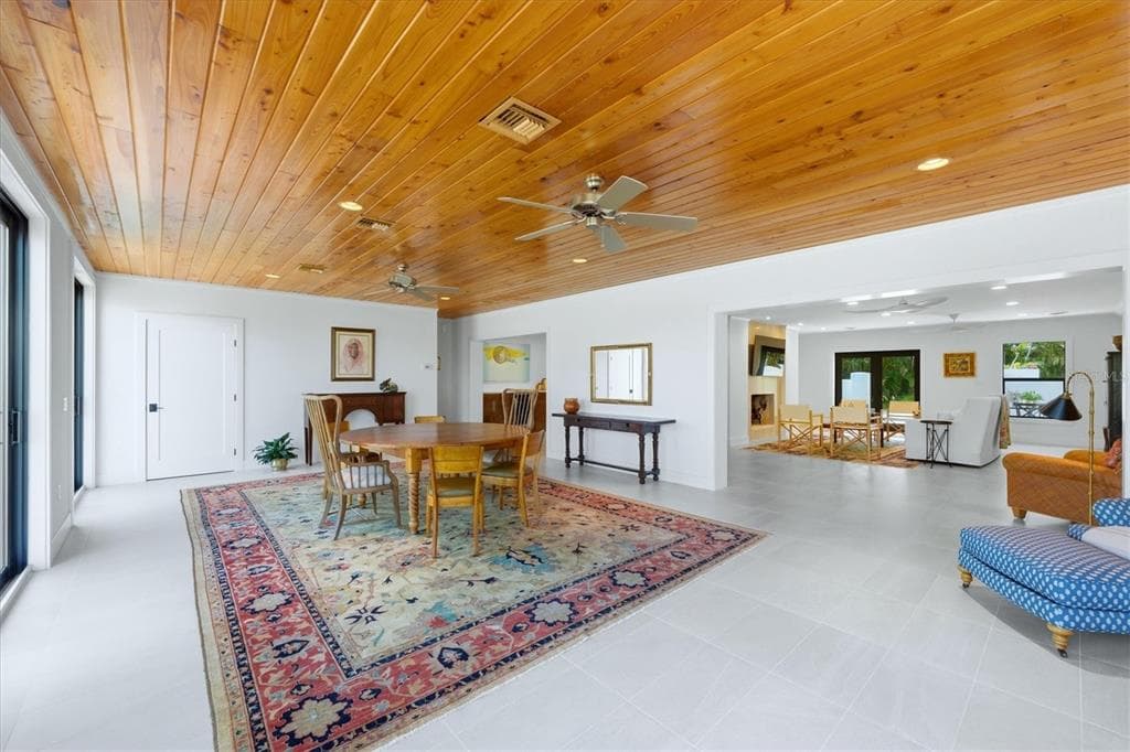 531 72ND STREET photo 13