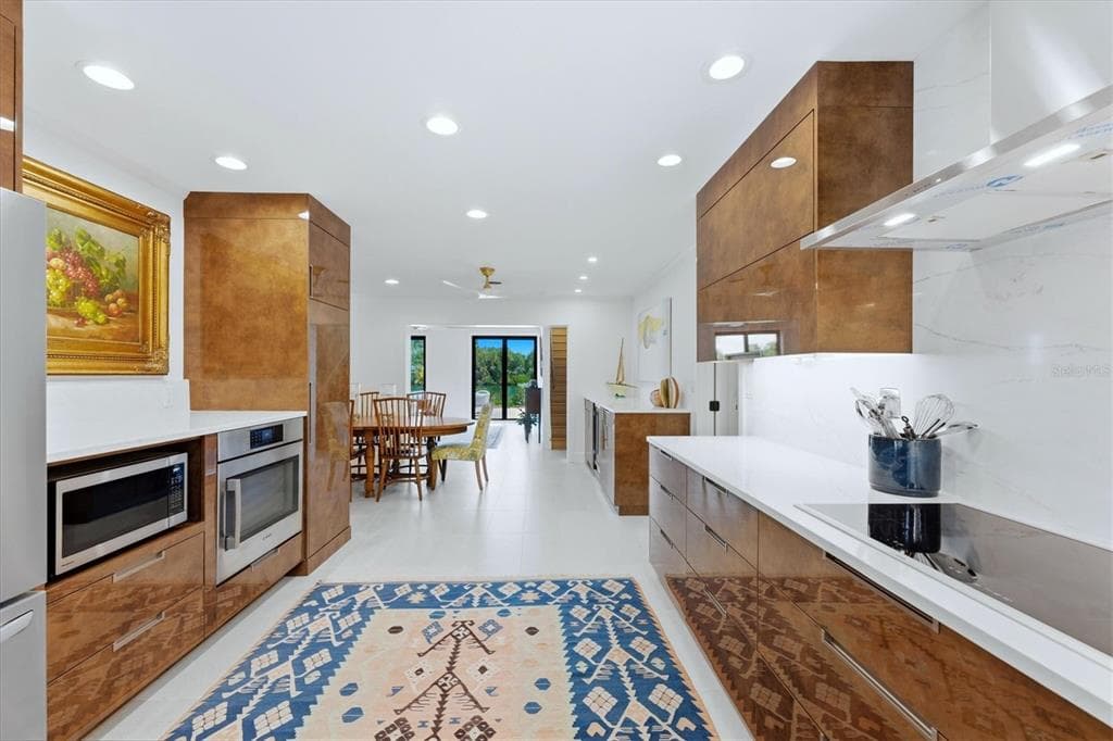 531 72ND STREET photo 21