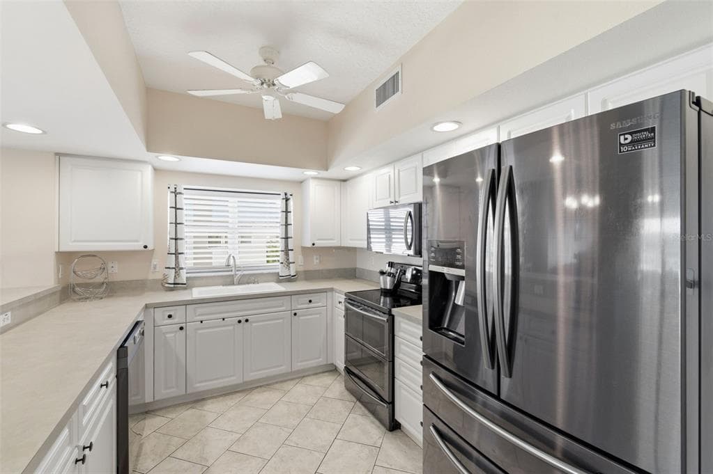 1200 COUNTRY CLUB DRIVE 1206 photo 12
